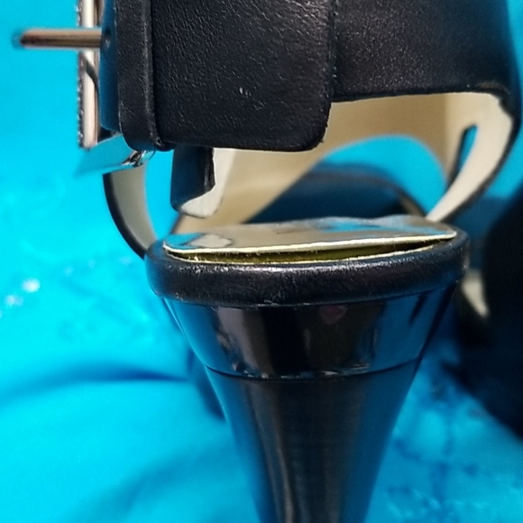 NWOB MICHAEL KORS SHOES - Picture 13 of 13